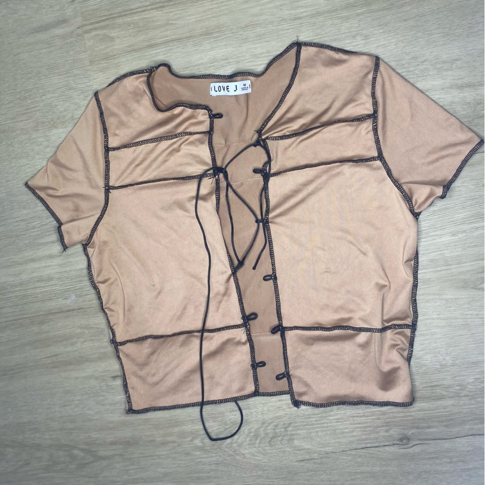 Tan Short Sleeve Top with Black Trim